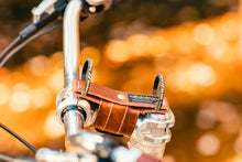 Load image into Gallery viewer, leather phone holder leather iphone mount